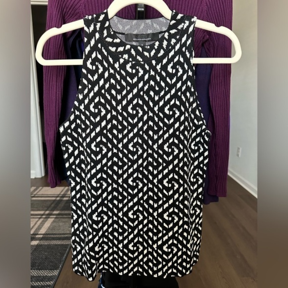 WHBM Black and White Sleeveless Tank